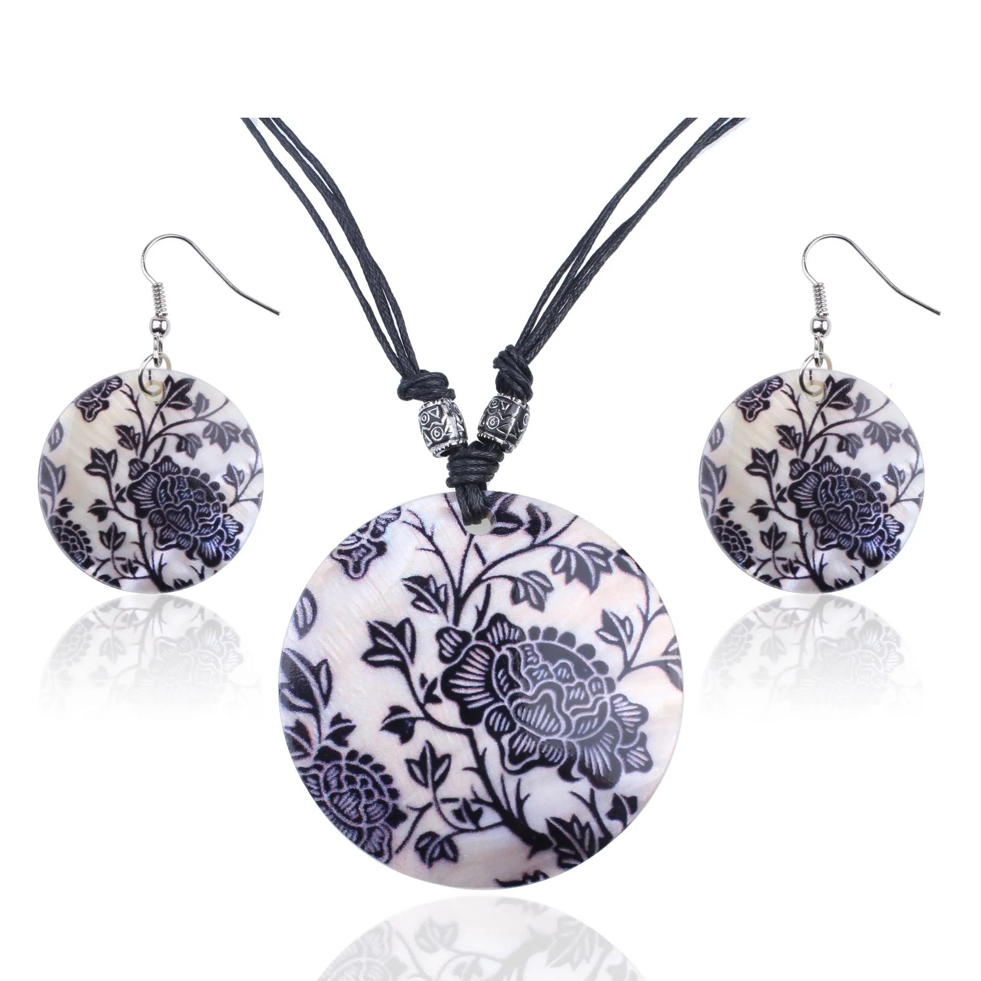 Bohemian ethnic style blue and white porcelain shell painted pendant necklace set