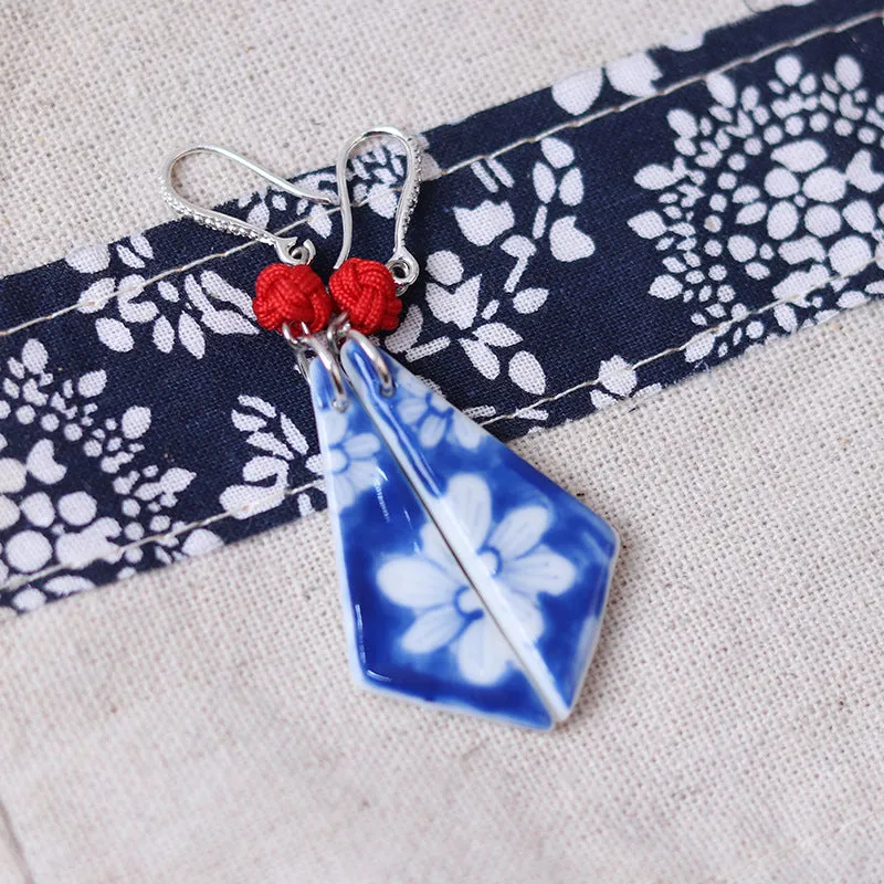 Fashionable retro polygonal blue and white earrings, exquisite handmade paintings, exquisite ceramic jewelry