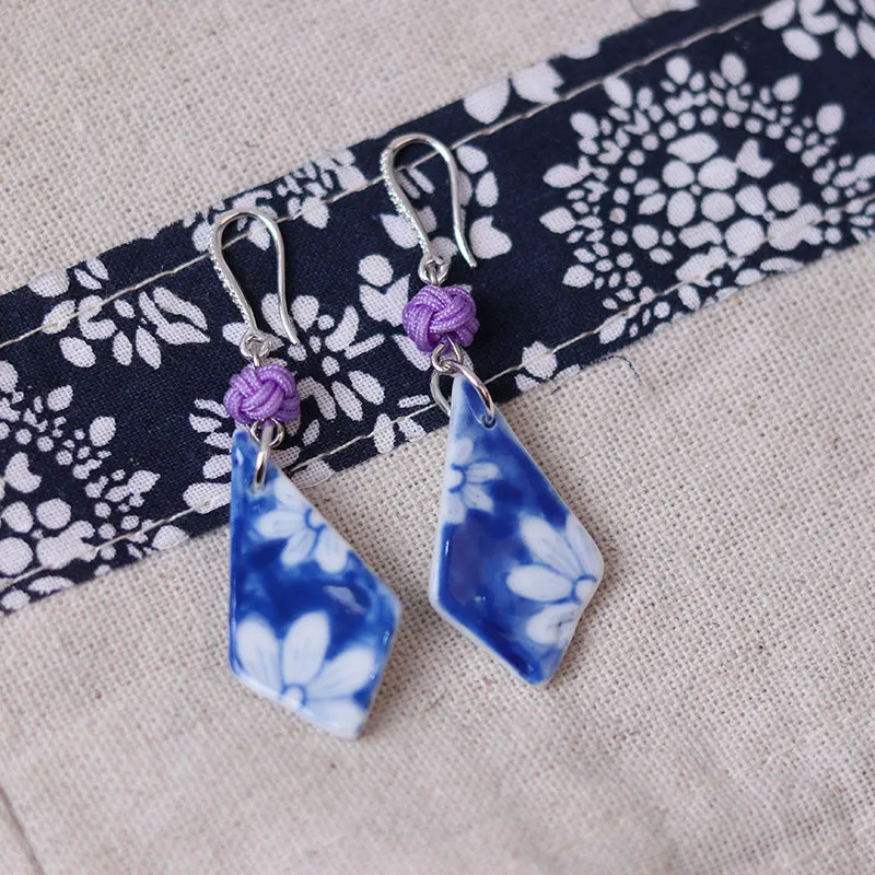 Fashionable retro polygonal blue and white earrings, exquisite handmade paintings, exquisite ceramic jewelry