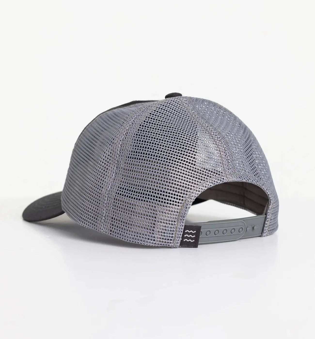 Free Fly Low Pro Badge Trucker Hat in Washed Navy