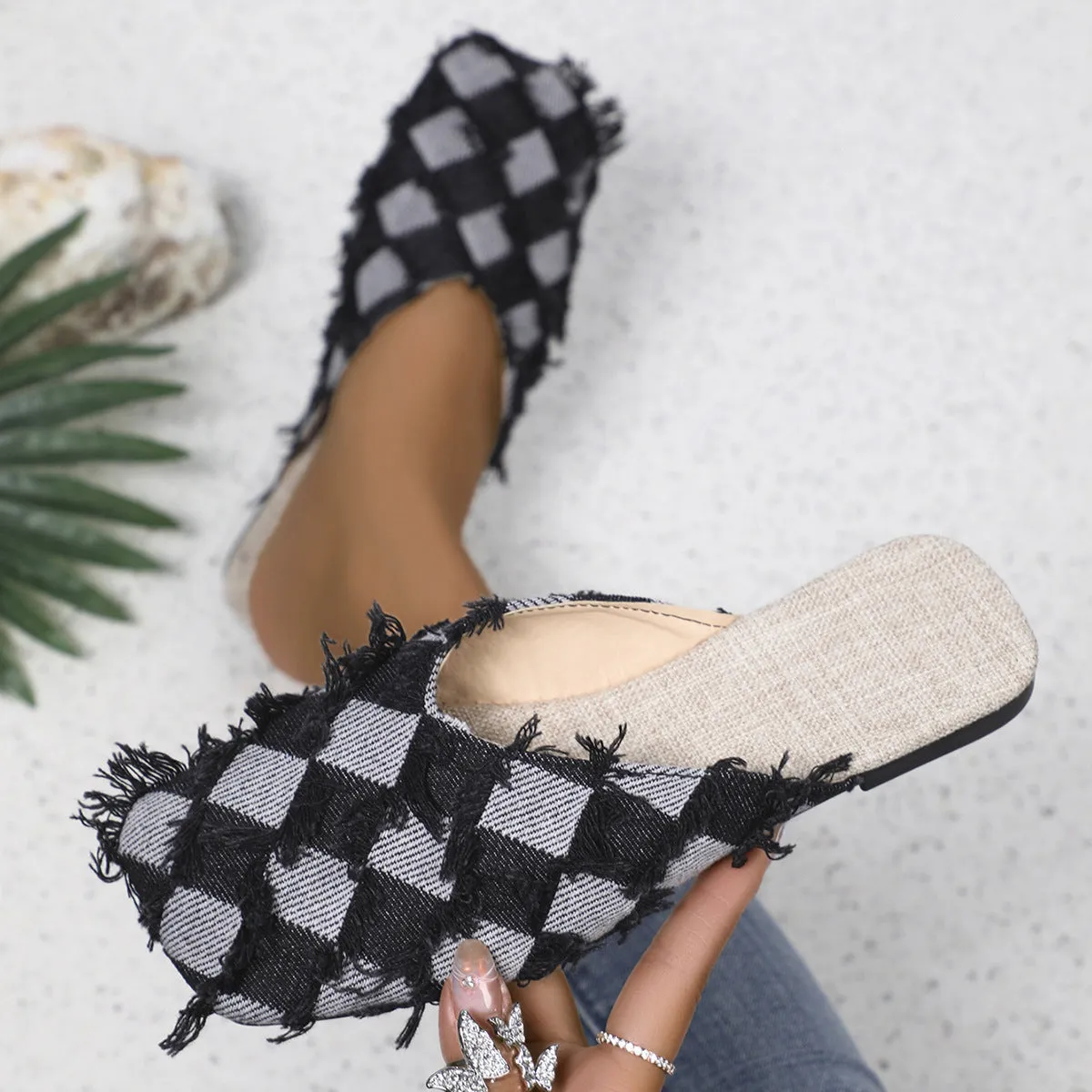 TEEK - Plaid Square Toe Flat Slippers